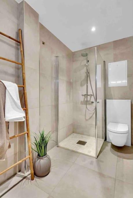Lovely Apartment In Tromso City Centre Bagian luar foto