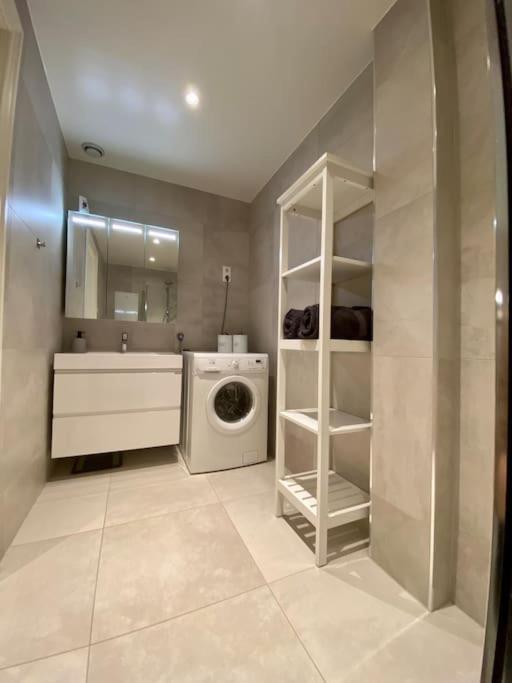 Lovely Apartment In Tromso City Centre Bagian luar foto